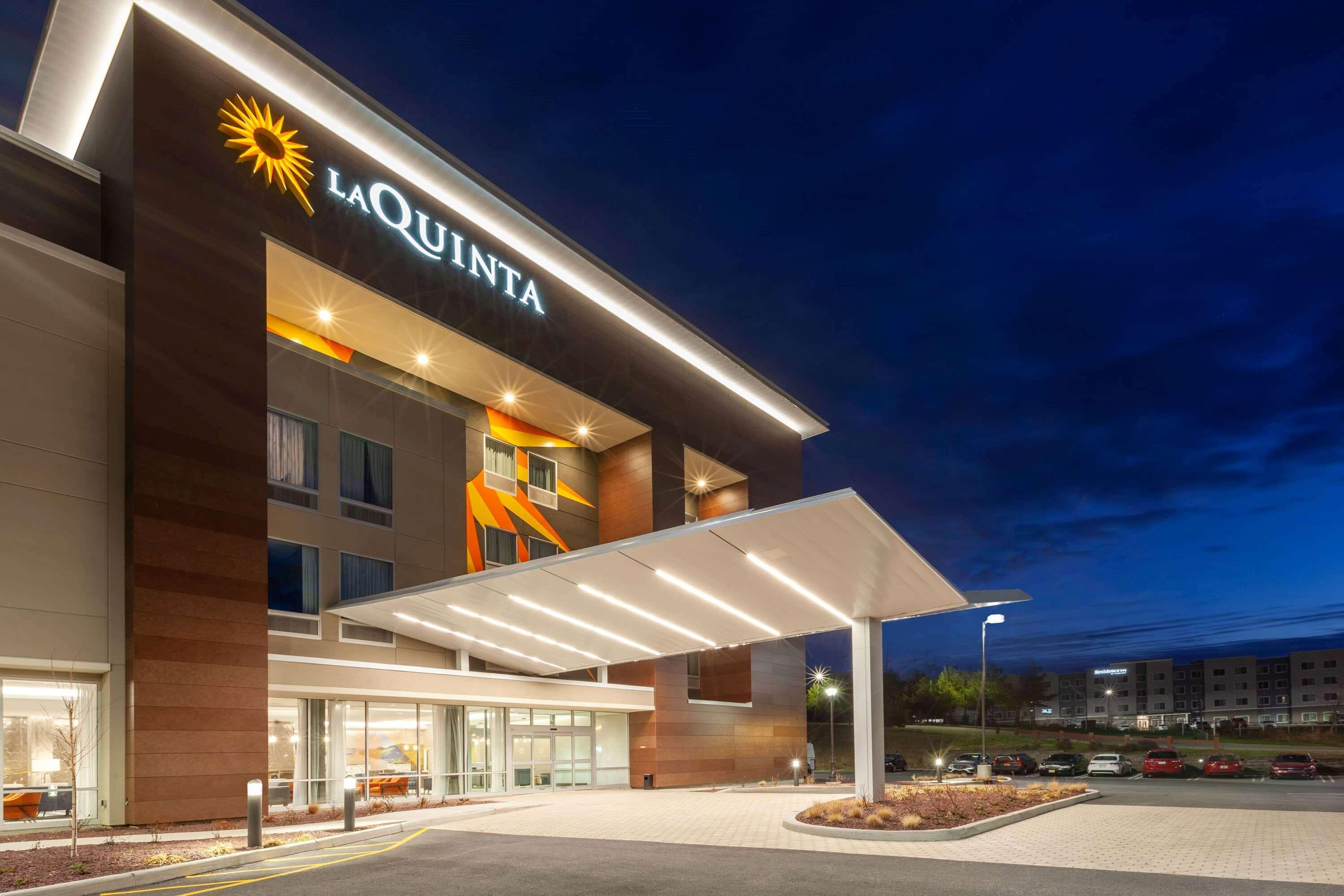 La Quinta Inn & Suites By Wyndham ميدلتاون المظهر الخارجي الصورة